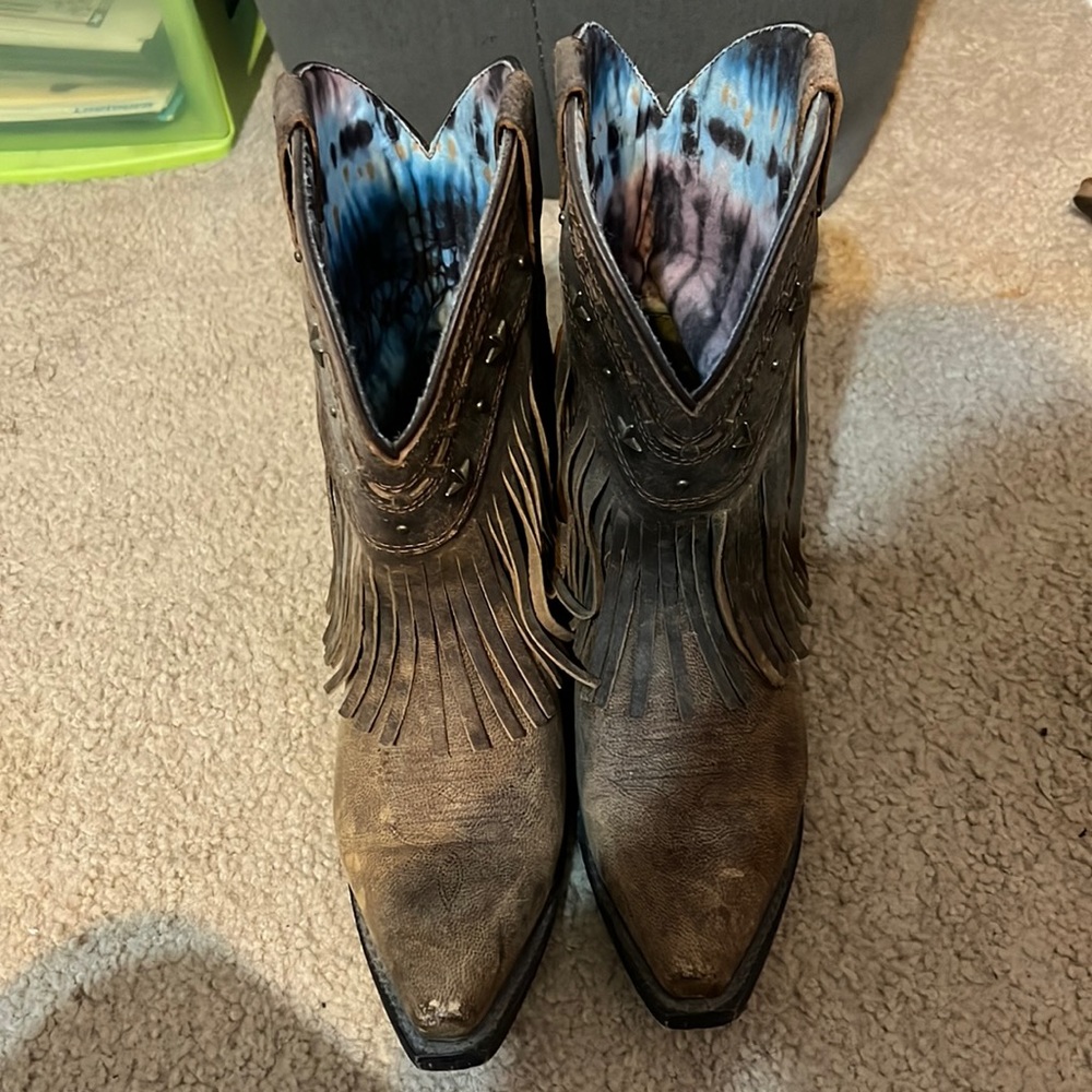 Dingo Fringe Boots
